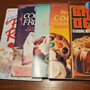 Red and White Party Supplies Set